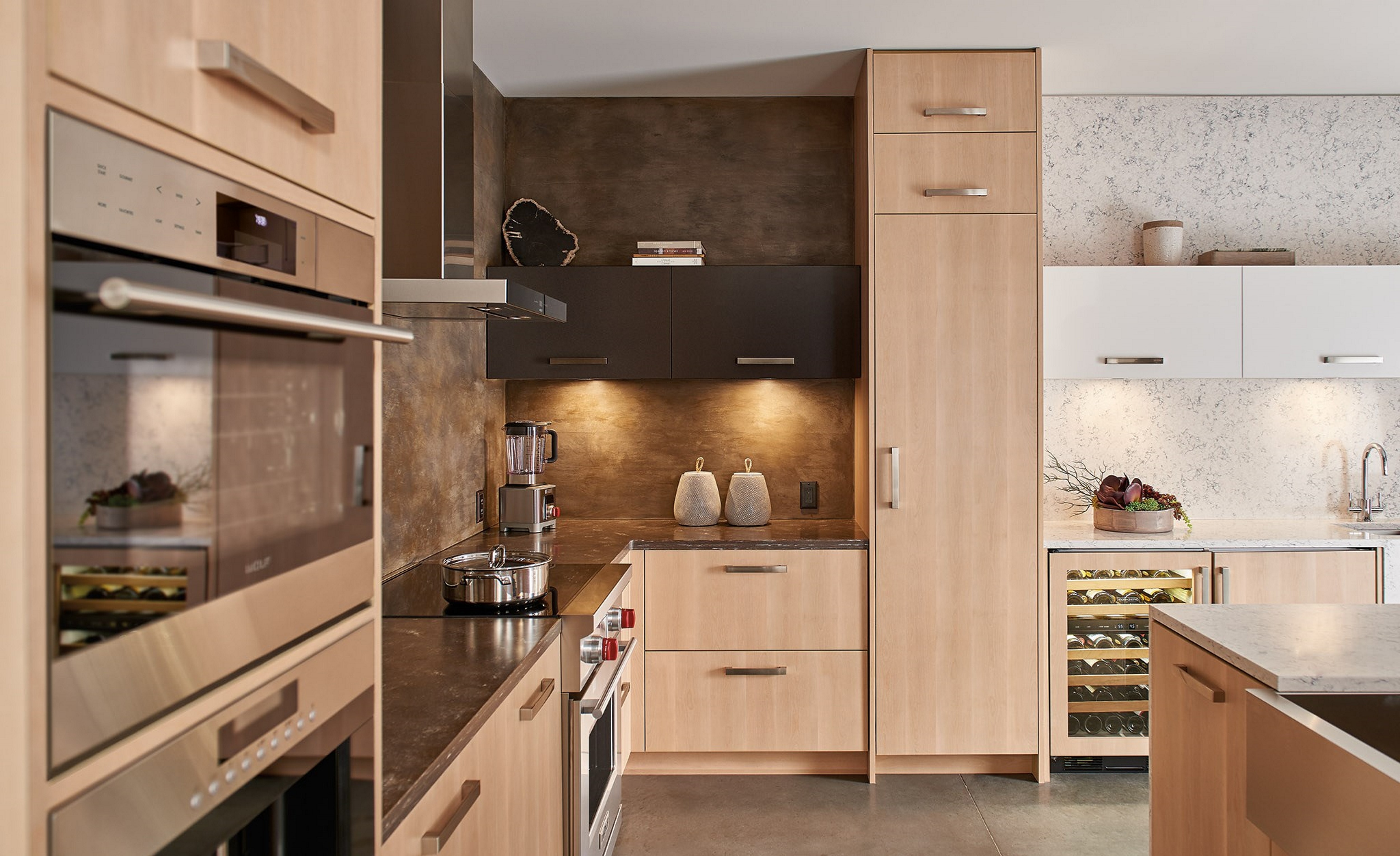 Refrigerador/Congelador de columna de diseñador con máquina de hielos