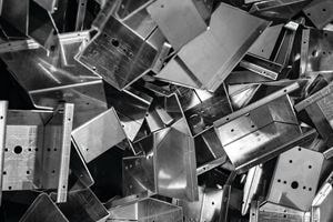 Más del 75% del acero inoxidable y hasta el 50% del plástico en nuestros refrigeradores Sub-Zero son materiales reciclados.