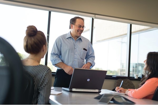 Programas cooperativos y pasantías de Sub-Zero, Wolf y Cove 