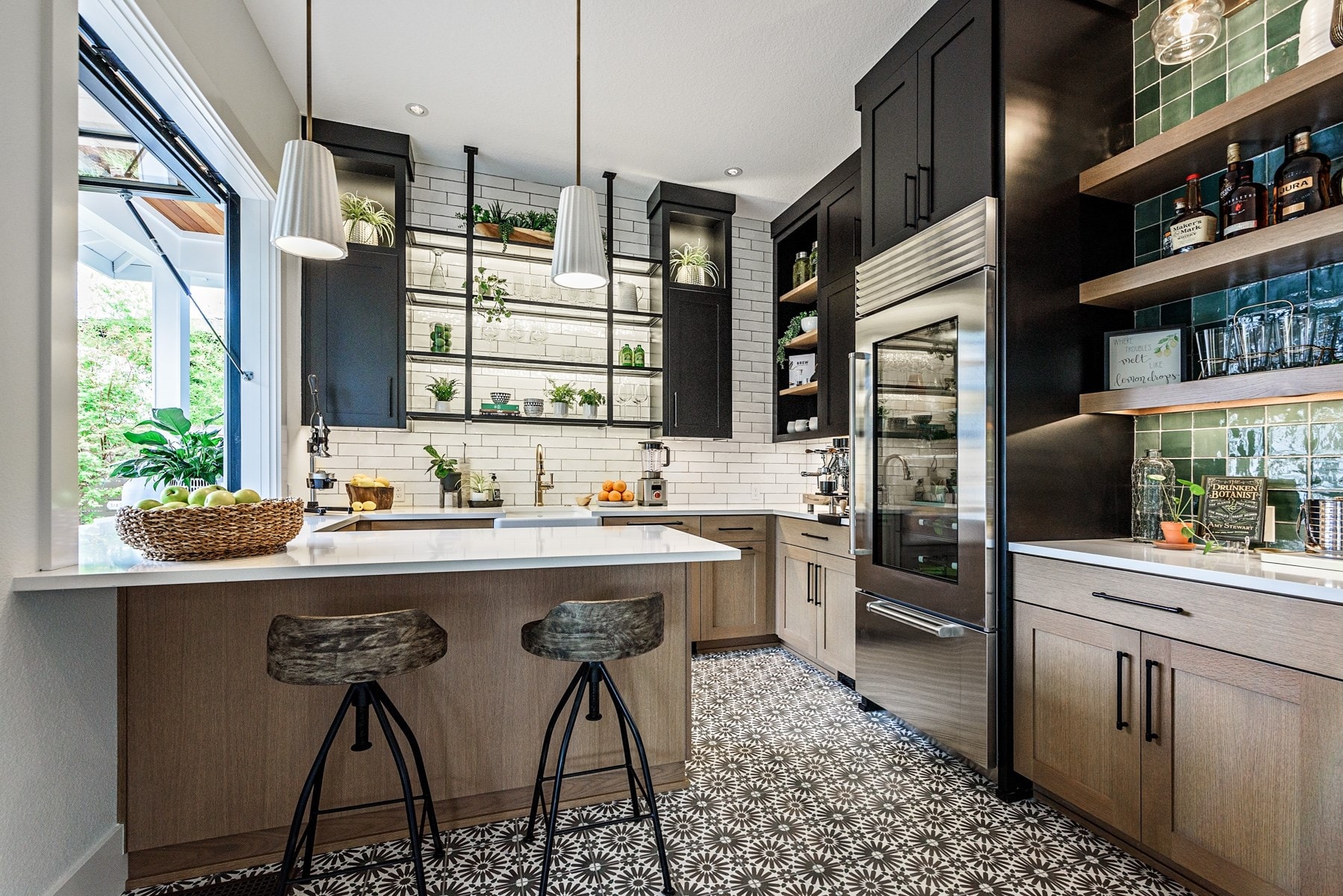 Farm to Table Juice Bar & BBQ Porch by Lynnette Sandgren