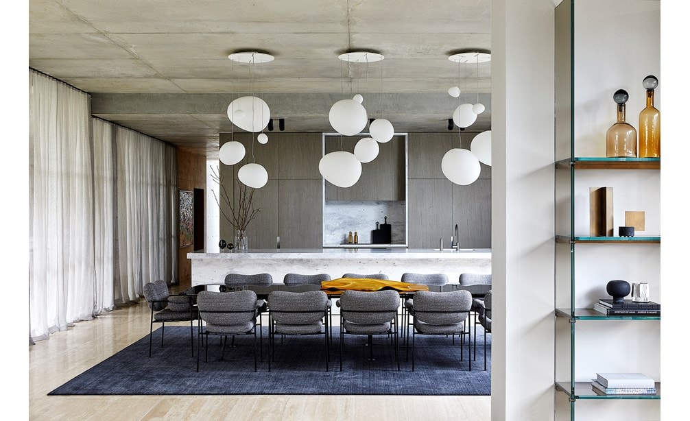 Kenley Court Residence by John Bornas