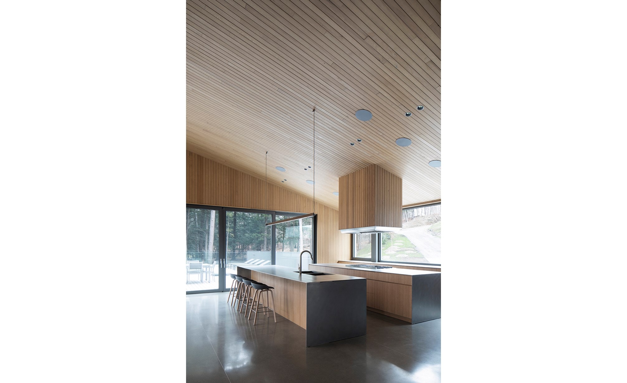 Memphremagog Lake House by Stéphane Rasselet