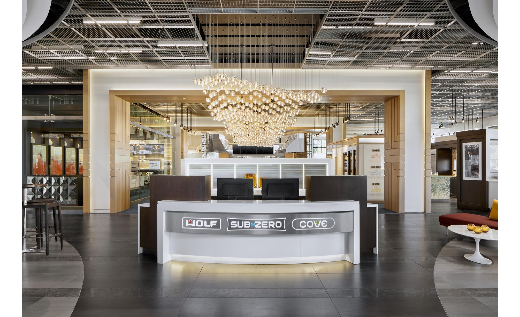 From cooking demonstrations to on-site classes, chef dinners to designer kitchens, explore the Sub-Zero, Wolf and Cove Showroom in Costa Mesa