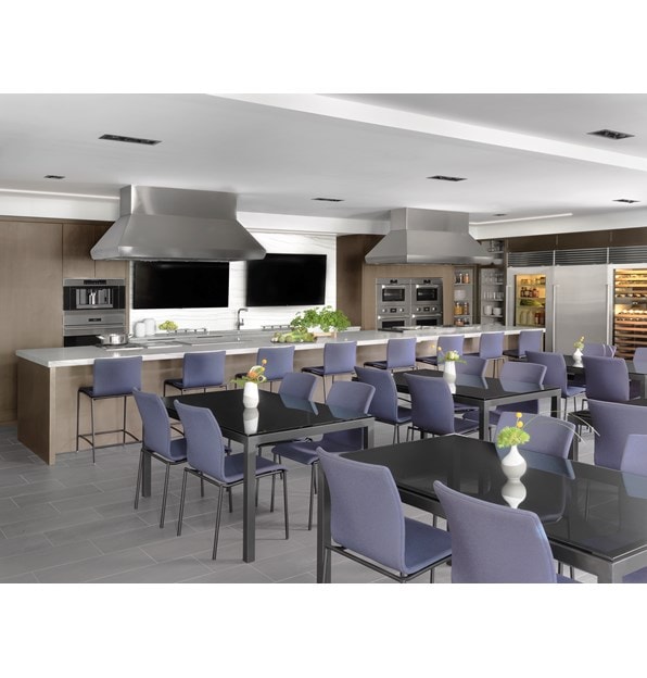 Explore a full range of luxury appliances in a variety of styles at the Sub-Zero, Wolf and Cove Showroom in St. Louis, Missouri