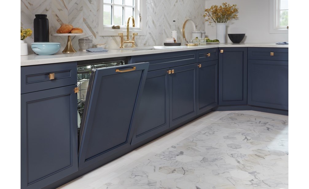 The Cove 24" Dishwasher with Water Softener (DW2450WS) arrives Panel Ready and accepts cabinet panels and handles for a custom look.