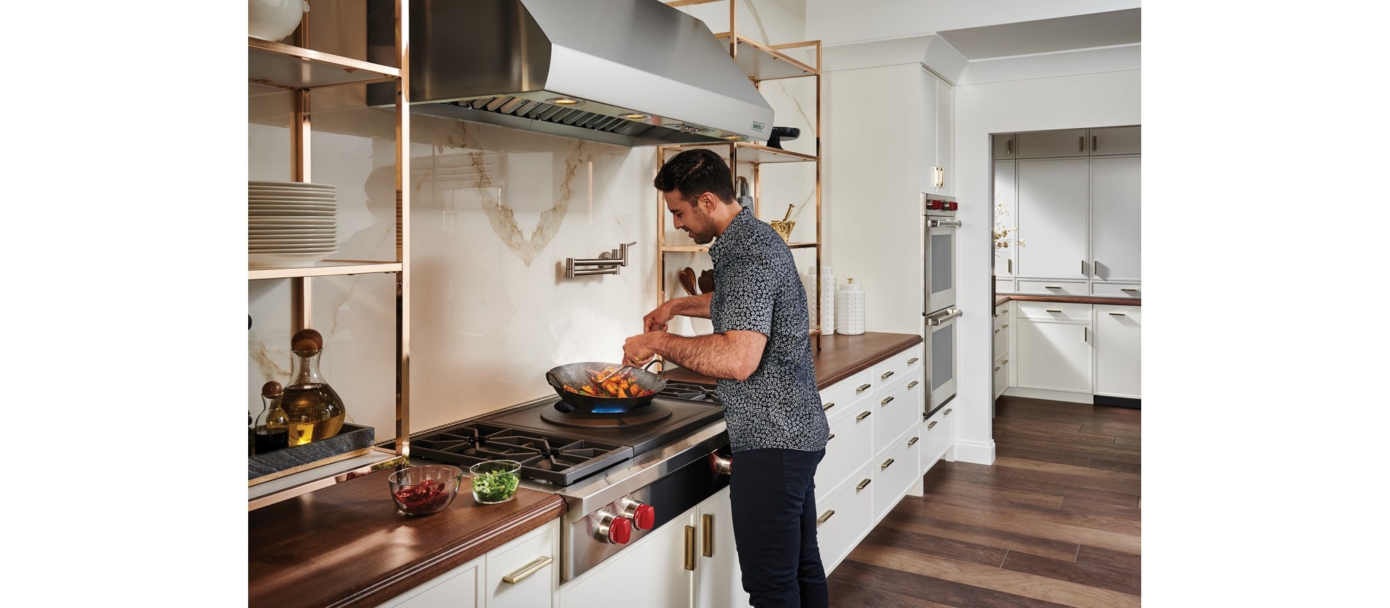 Parrilla Wolf y utensilios de cocina Wolf Gourmet