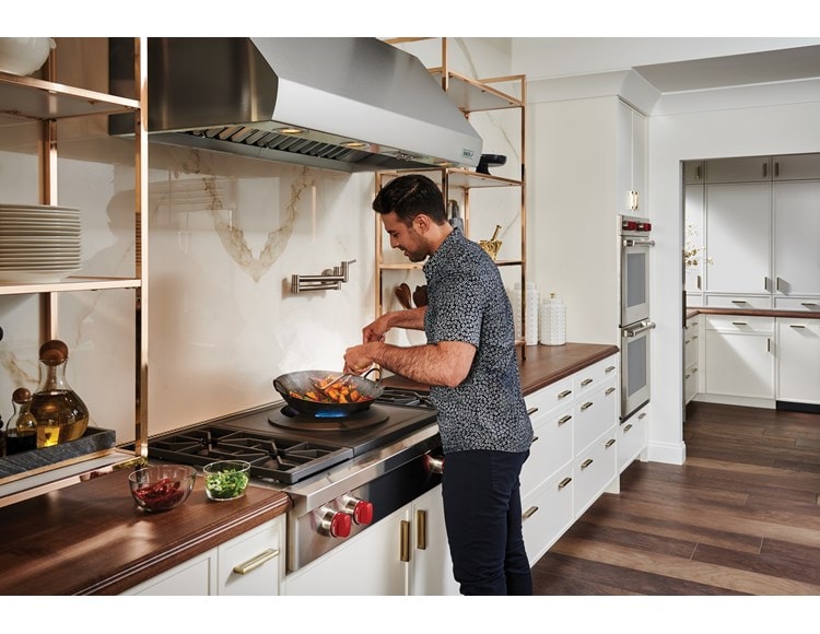 Parrilla Wolf y utensilios de cocina Wolf Gourmet