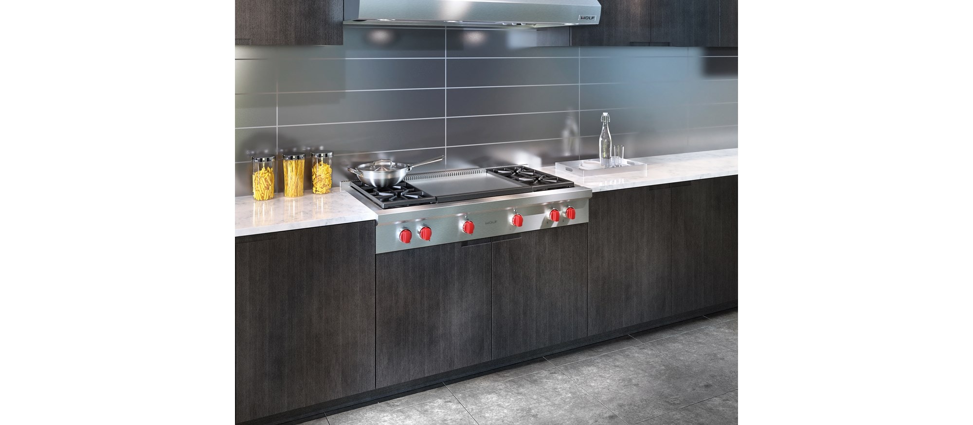 Estufa con quemadores sellados de 48" Wolf - 4 quemadores y plancha doble infrarroja (SRT484DG)