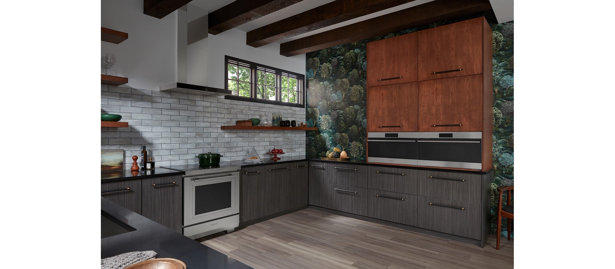 Wolf 30" E Series Transitional Drop-Down Door Microwave Oven (MDD3050TE/S/T)