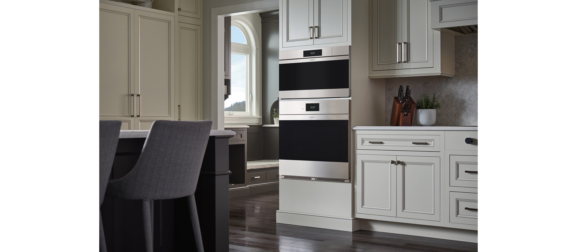 Horno individual contemporáneo de acero inoxidable de la serie M de 30" Wolf (SO30CM/S)