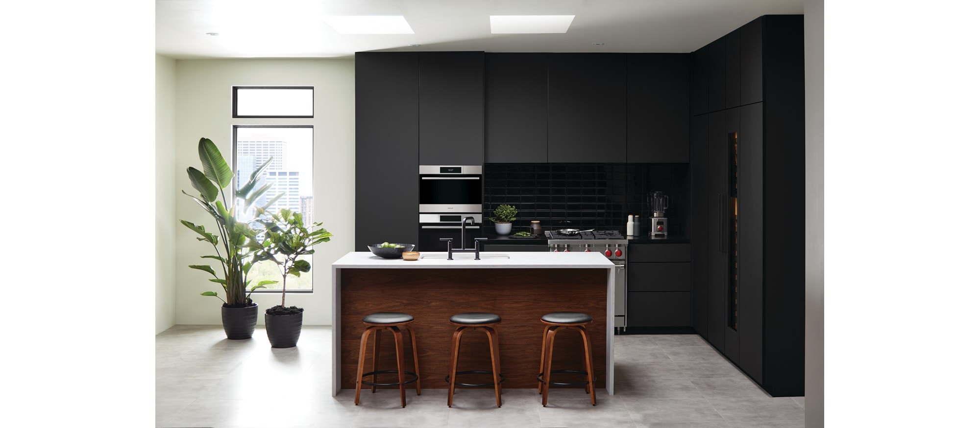 Horno de vapor con convección transicional de la serie E de 24" Wolf con tubería (CSOP2450TE/S/T)