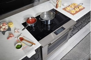 Wolf 36" Induction Range (IR36550/S/T) brings water to a boil up to 40% faster.