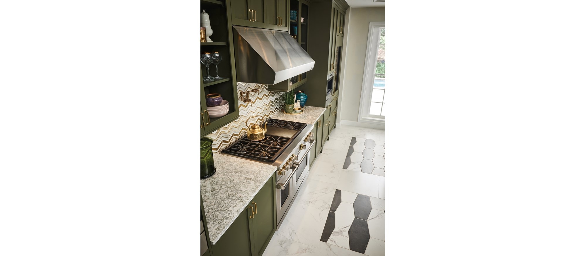 Wolf 48" Dual Fuel Range 6 Burners Infrared Charbroiler (DF486C)