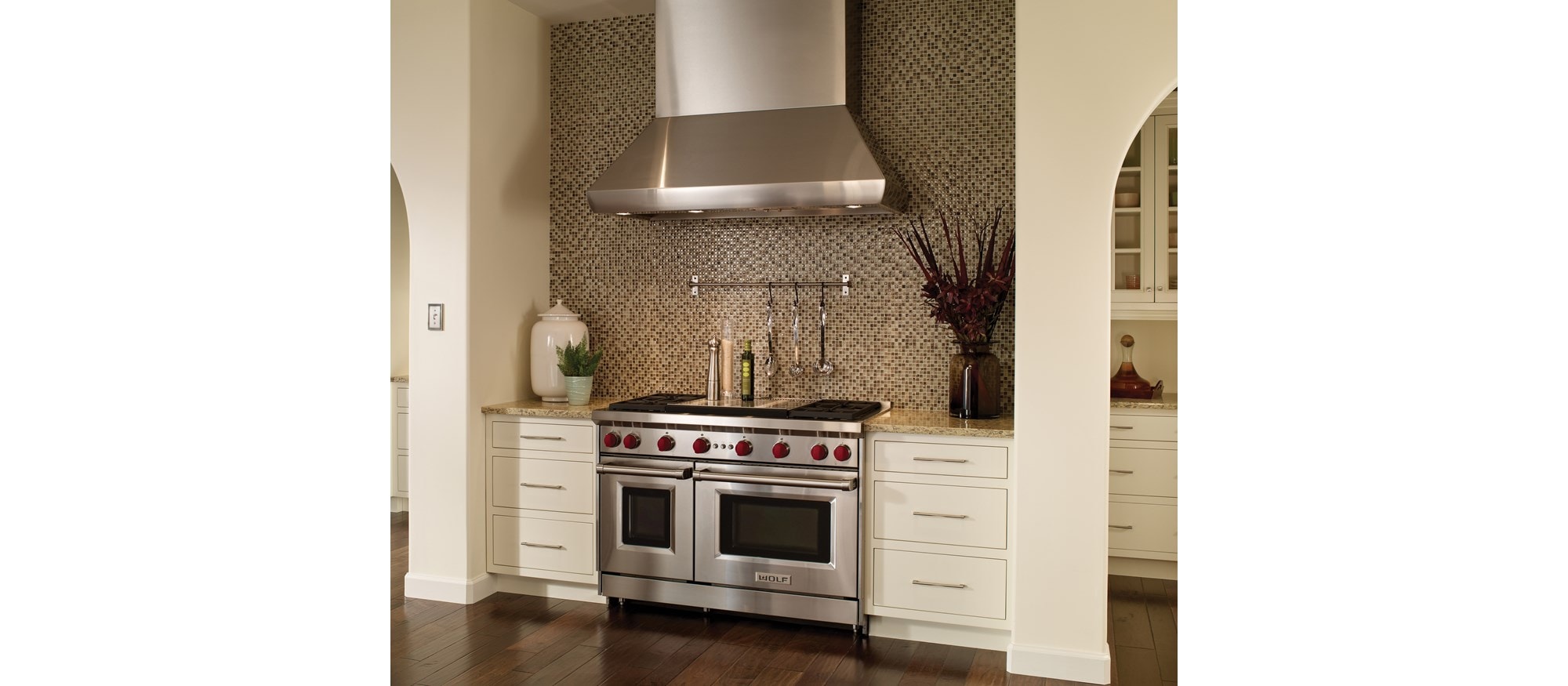 Estufa de gas de 48" - 4 quemadores y plancha doble infrarroja (GR484DG) Estufa Wolf