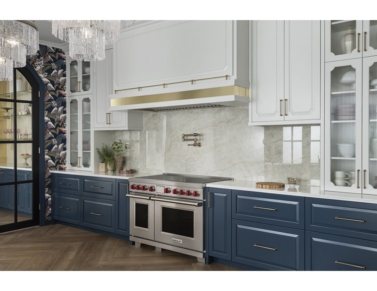 Wolf 48" Professional Induction Range (IR48751/S/P) with Red Knobs