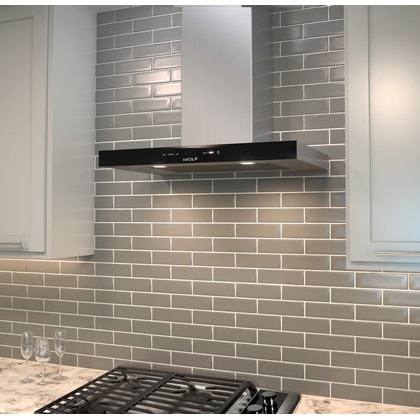 Campana extractora de placa de cocción de pared de 30" Wolf NEGRO (VW30B)