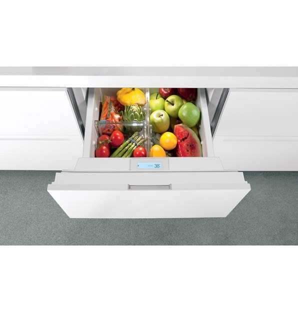 Los cajones refrigeradores compatibles con paneles de 24" Sub-Zero (ID-24R) cuenta con tecnología de pantalla táctil para regular con precisión las temperaturas en cualquier habitación.