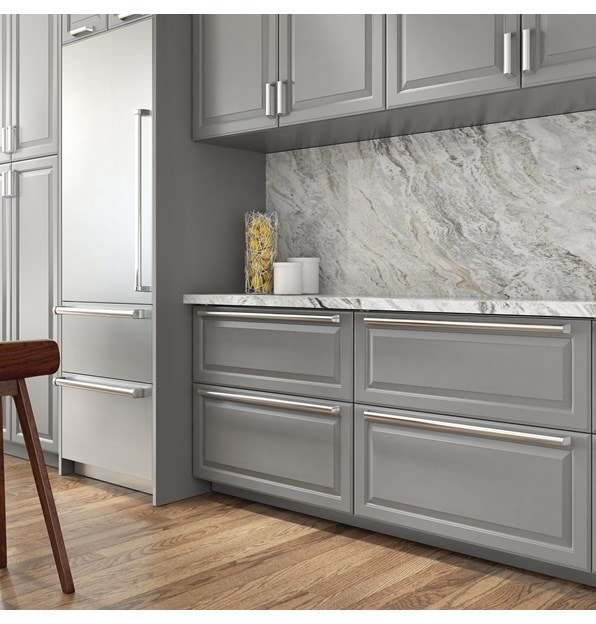 Los cajones refrigeradores de 36" Sub-Zero compatibles con paneles (ID-36R) cuentan con paneles personalizados y manijas de acero inoxidable de primera calidad.