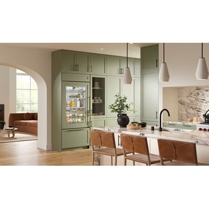 Refrigerador/congelador Classic de 36" Sub-Zero bajo y sobre mostrador con puerta de vidrio compatible con paneles (CL3650UG/O)