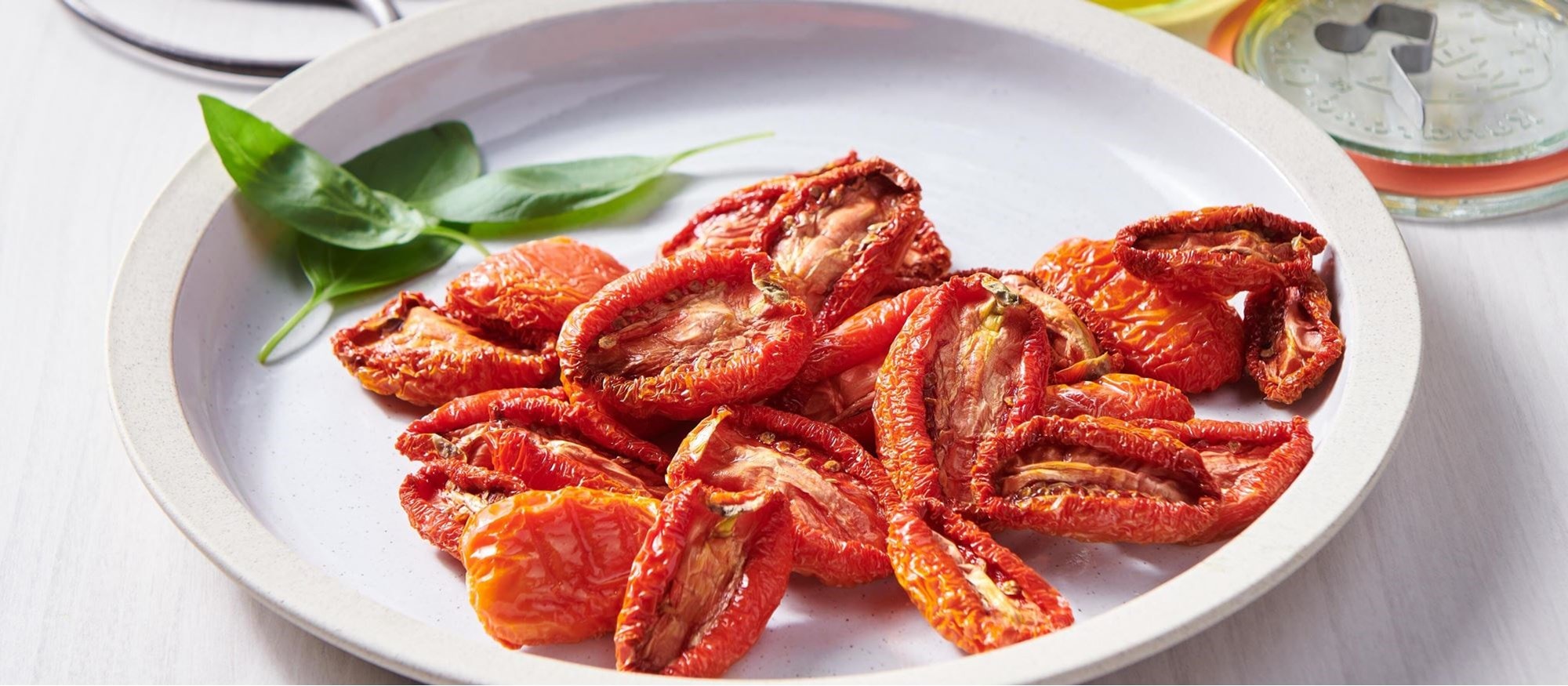 Jitomates “secados al sol” en horno