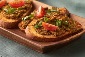 Oven Dried Tomato and Pecan Pesto