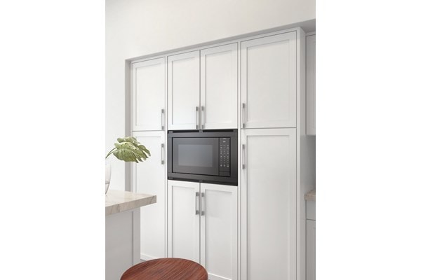 Horno microondas basculante estándar