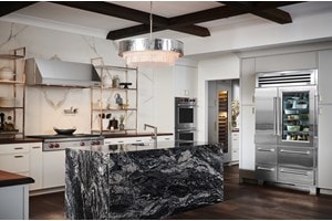 Obtenga tres años adicionales de protección en el Grand Kitchen Event con la compra de un paquete de electrodomésticos elegible Sub-Zero y Wolf.