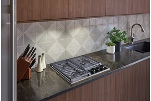 Placa de cocción de gas con marco transicional de 24" Wolf (CG243TF/S)