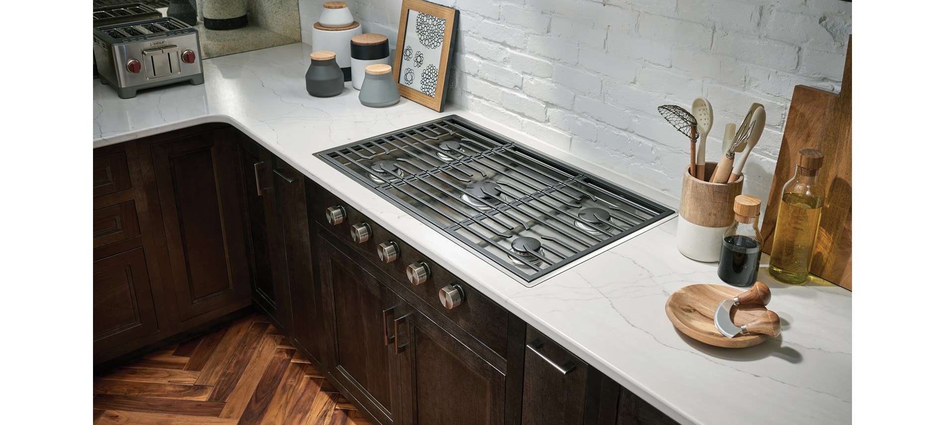 Placa de cocción de gas contemporánea de 36" Wolf - 5 quemadores (CG365C/S)