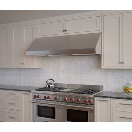Campana extractora de pared Pro de 66" Wolf - 27" de profundidad (PW662718)