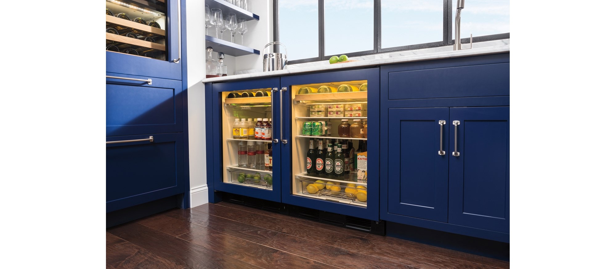Sub-Zero 24" Undercounter Beverage Center Panel Ready (UC-24BG/O)
